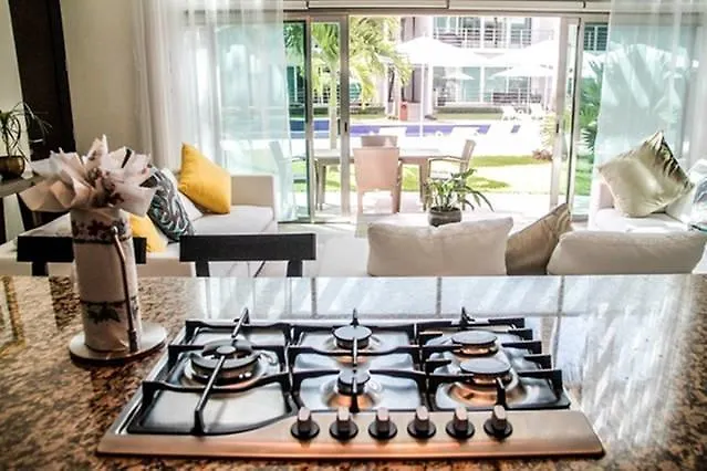 Apartment Via 38 - Luxury Condo Close To The Beach Playa del Carmen