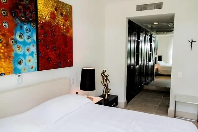 Apartment Via 38 - Luxury Condo Close To The Beach Playa del Carmen