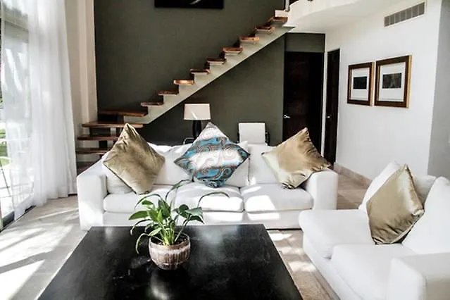 Via 38 - Luxury Condo Close To The Beach Playa del Carmen