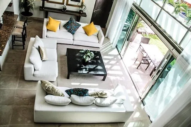 Via 38 - Luxury Condo Close To The Beach Playa del Carmen